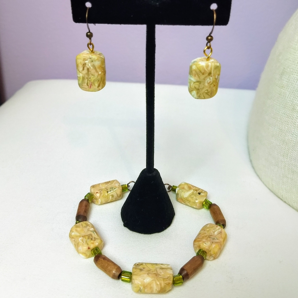 Piece #198 Handmade Jewelry Set - Picture 3 of 3
